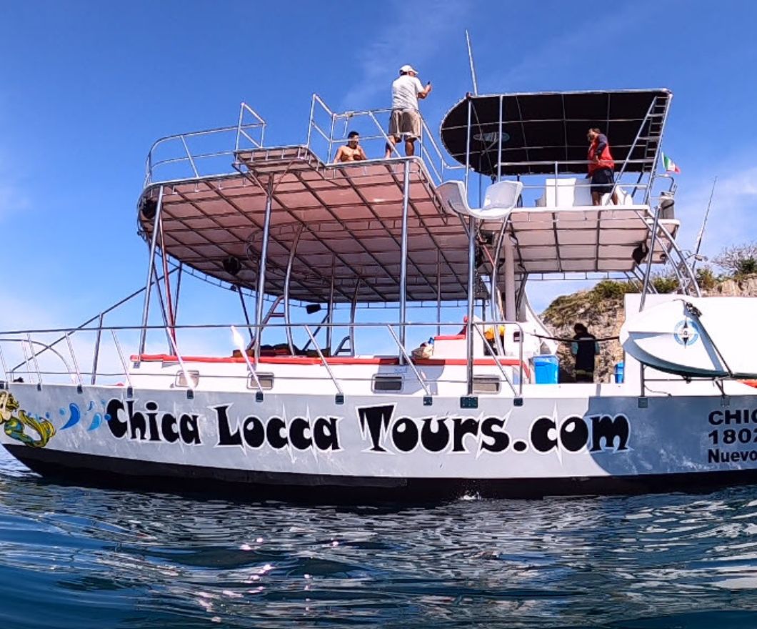 chica locca boat tours