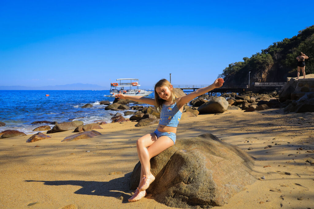 Family friendly beach club Mismaloya