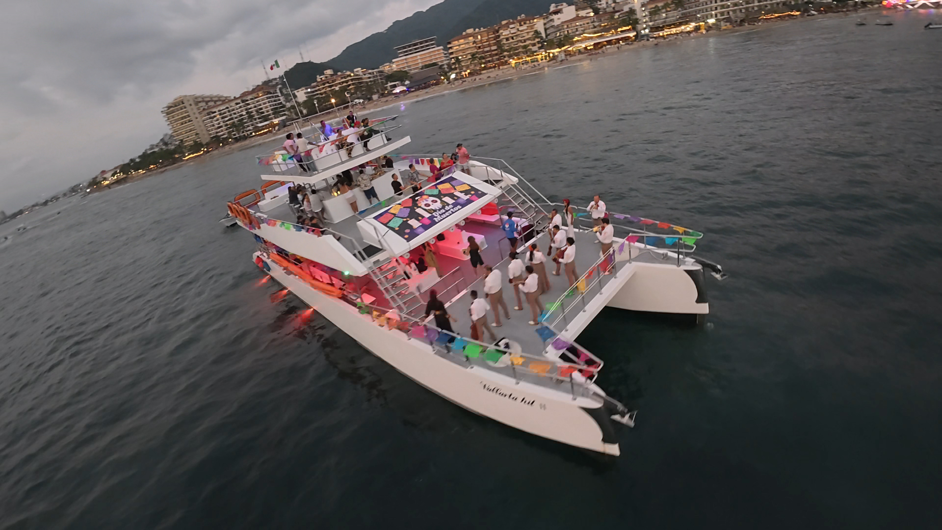 Bachelorette party yacht charter Nuevo Vallarta open bar