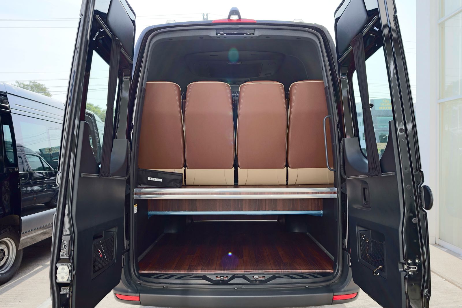 Comfortable shuttle service between Puerto Vallarta hotels and airport