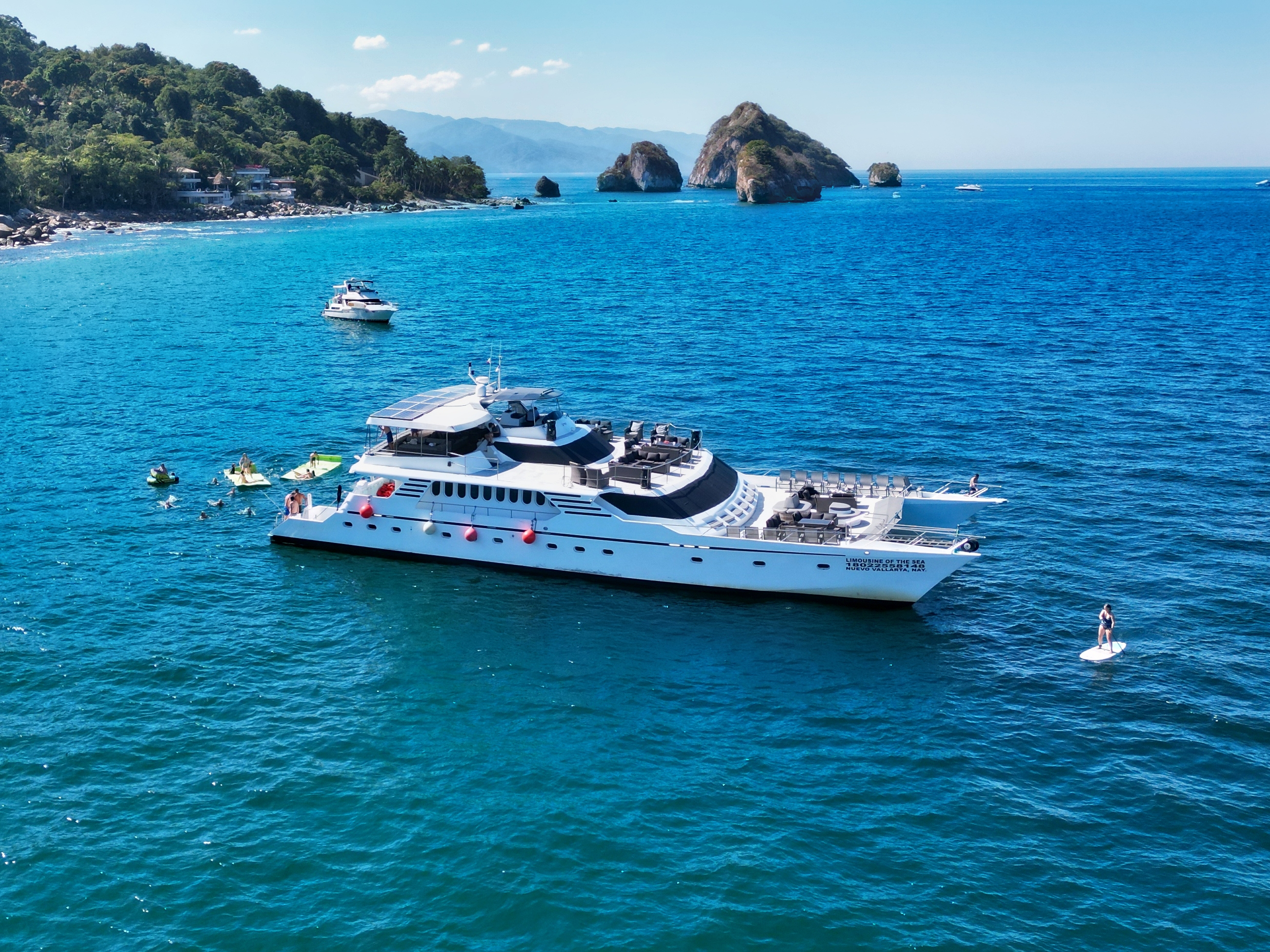 Mega Yacht Puerto Vallarta Tours