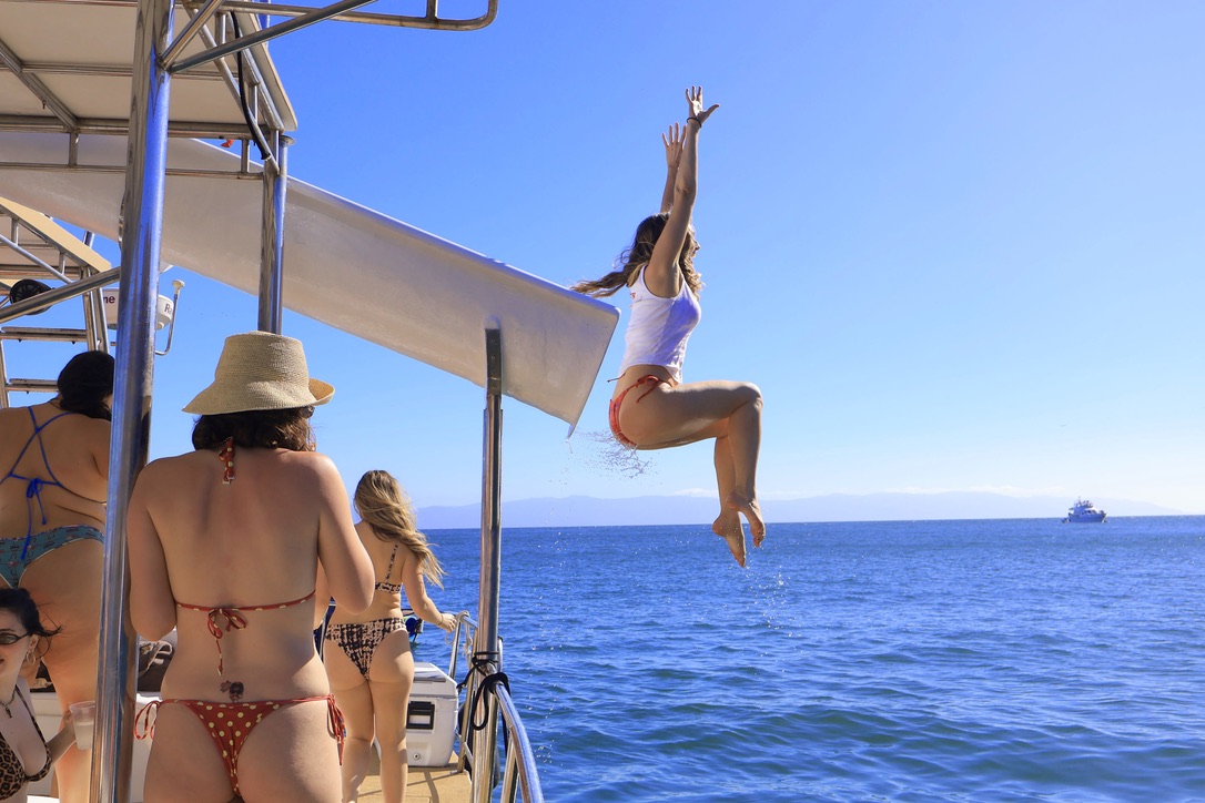 customizable private yacht itinerary pv